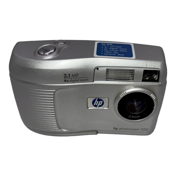 HP PhotoSmart 320 2.1MP Digital Camera - Silver Q2180A - Picture 1 of 10